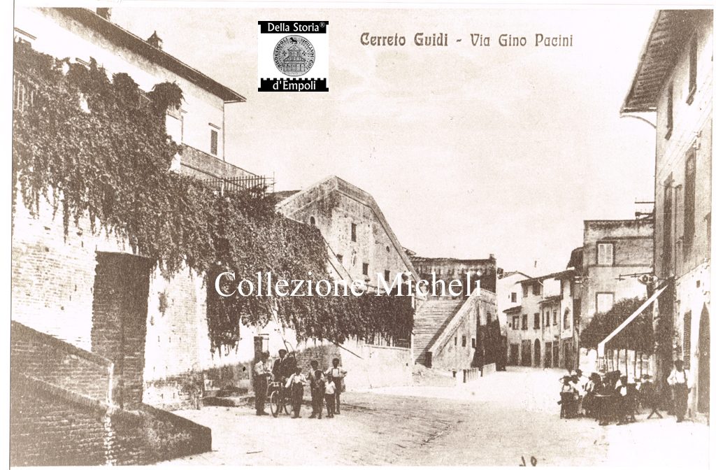 Cerreto Guidi - Villa Medicea davanti al Palazzo Guidi