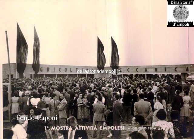 Folla affluita alla Mostra attività empolesi 1939
