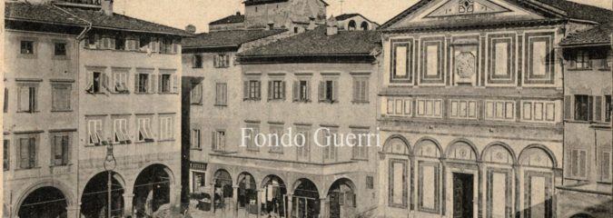 Piazza Farinata degli Uberti vista dal Ghibellino Piazza Farinata degli Uberti vista dal Ghibellino
