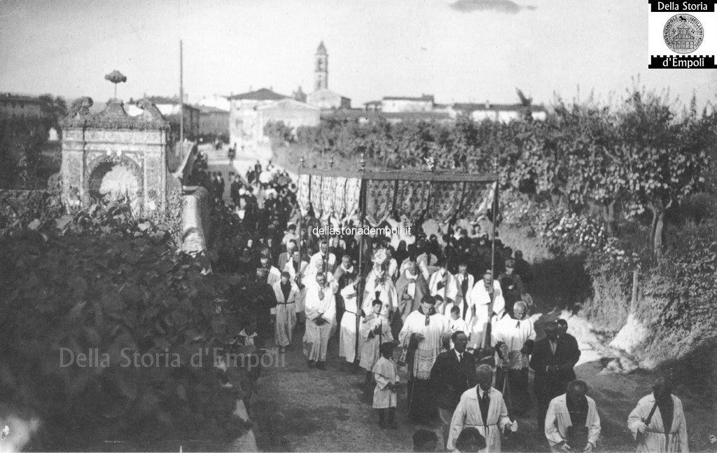 EmpoliVecchio, in una processione prima della II° Guerra
