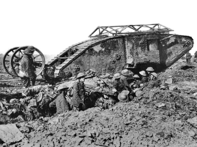 British_Mark_I_male_tank_Somme_25_September_1916