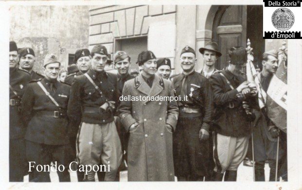 Fondo Caponi Empoli, Vol 2 pagina 5: adunata fascista in Piazza del Littorio, oggi Piazza del Popolo