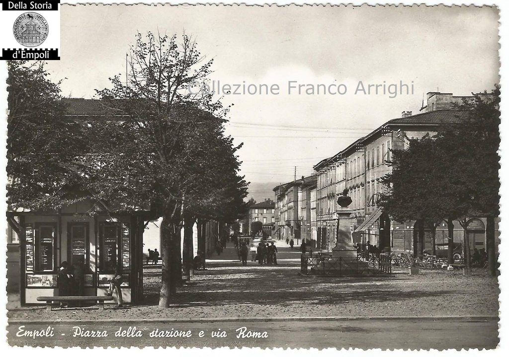 Piazza della Stazione col busto di Umberto I°