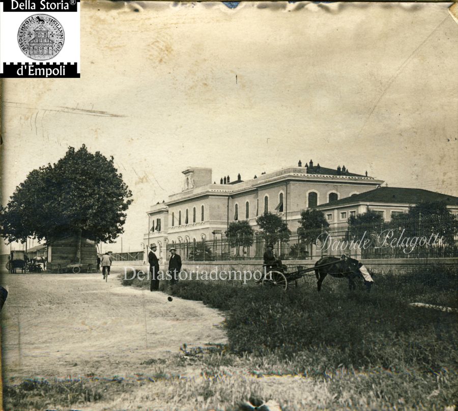 La stazione ferroviaria in una veduta inedita