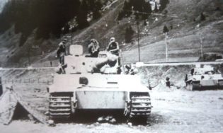 Foto n. 1 - Tigre della Kompanie Meyer al Brennero.