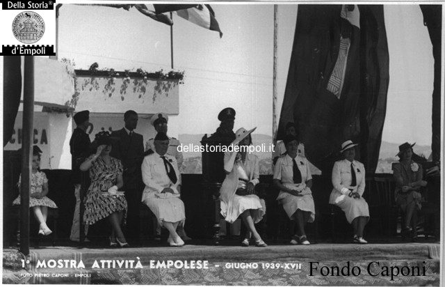 Fondo Caponi Empoli, Vol 2 pagina 10: Esercizi ginnici alla presenza della Principessa Maria Josè alla Mostra delle attività empolesi 1939