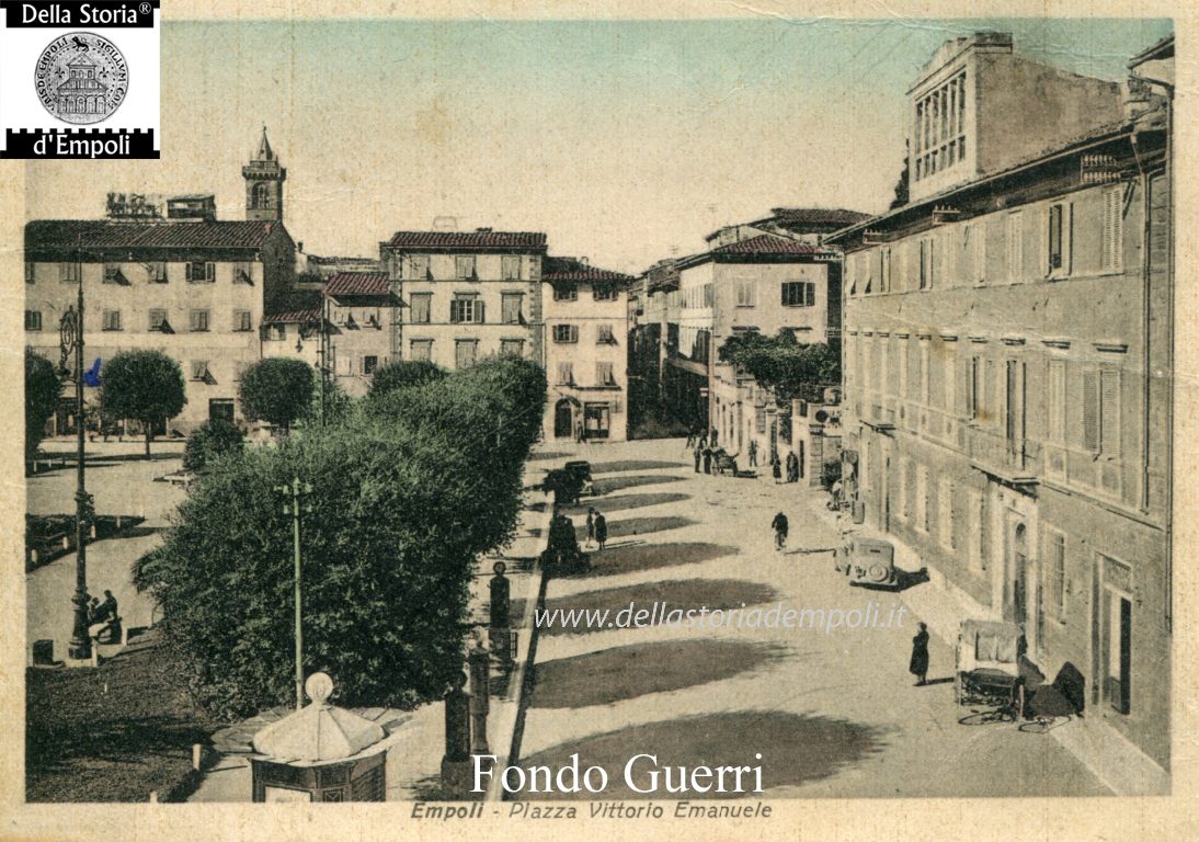 Dal Fondo della Famiglia Guerri: piazza della Vittoria