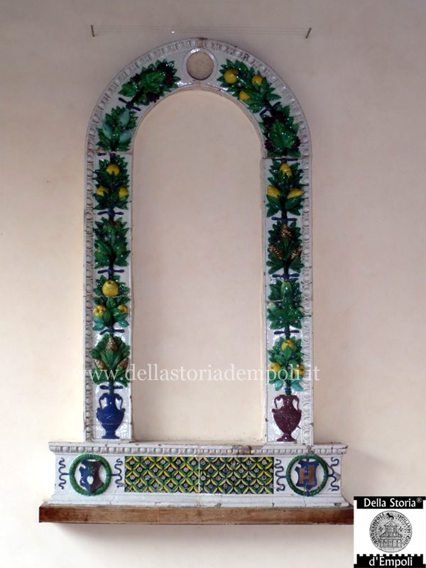 cornice - bottega Della Robbia