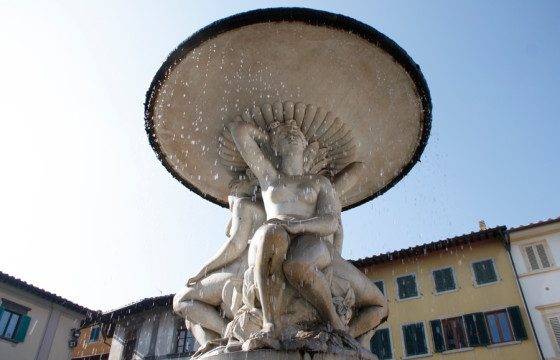 fontana_delle_naiadi_piazza_farinata_uberti_empoli2