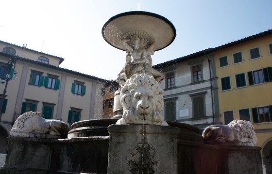fontana_delle_naiadi_piazza_farinata_uberti_empoli3