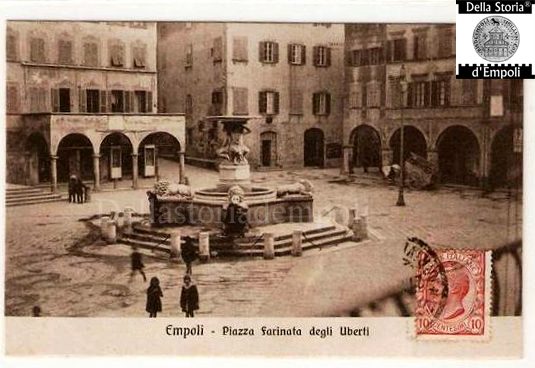 Una cartolina del 1910 con Piazza dei Leoni