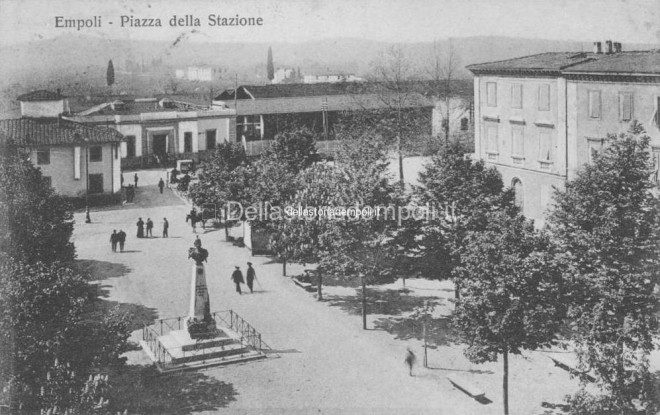 Empoli, Piazza della Stazione in una immagine d’epoca